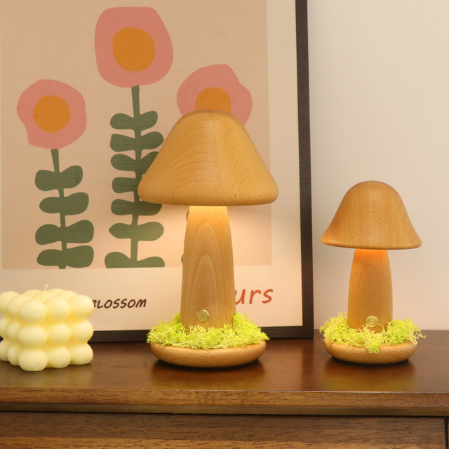 150° Direction Adjustable USB Rechargeable Wooden Mushroom Lamp With Grassy Bottom