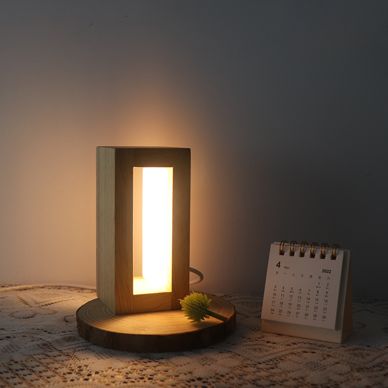  Ins Creative Simple Solid Wood Desk Lamp