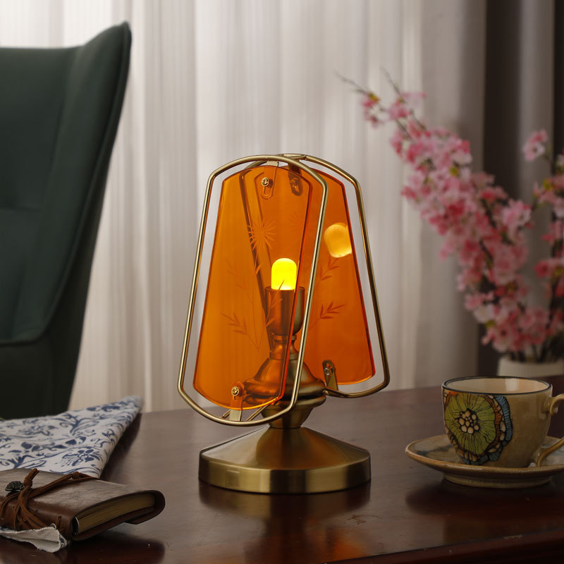 French Retro Carved Glass Hardware Desk Lamp